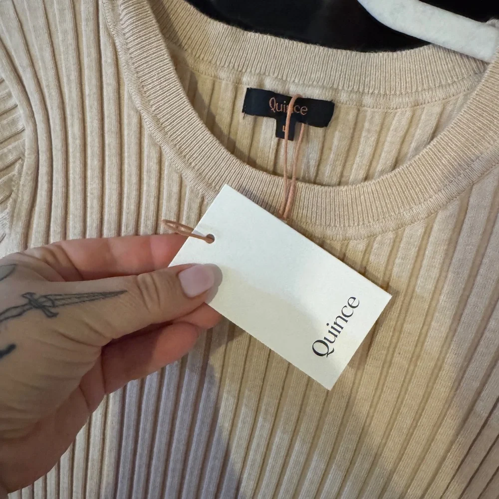 Quince midi sweater dress - Picture 2 of 3